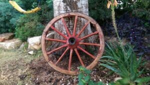 גלגל כרכרה לגינה